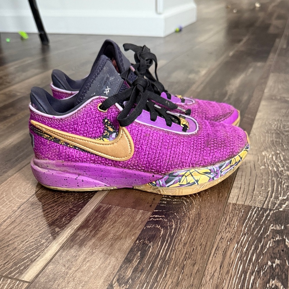 Nike LeBron 20 GS 'Young Heirs
